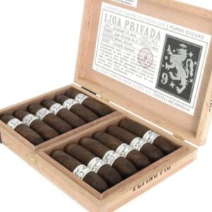 Liga privada No 9 flying pig